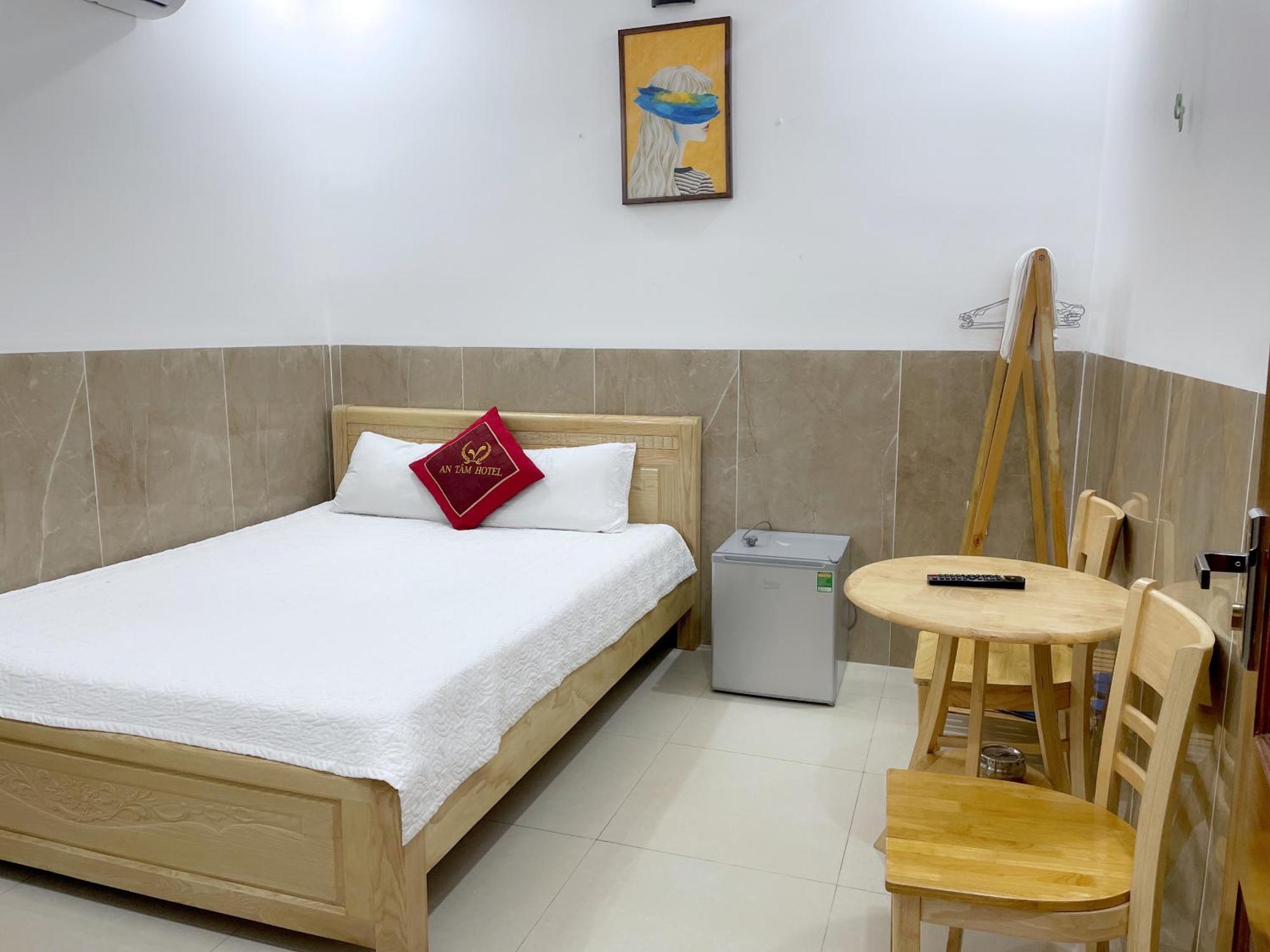 Hotel Hoang Phuc 头顿 外观 照片