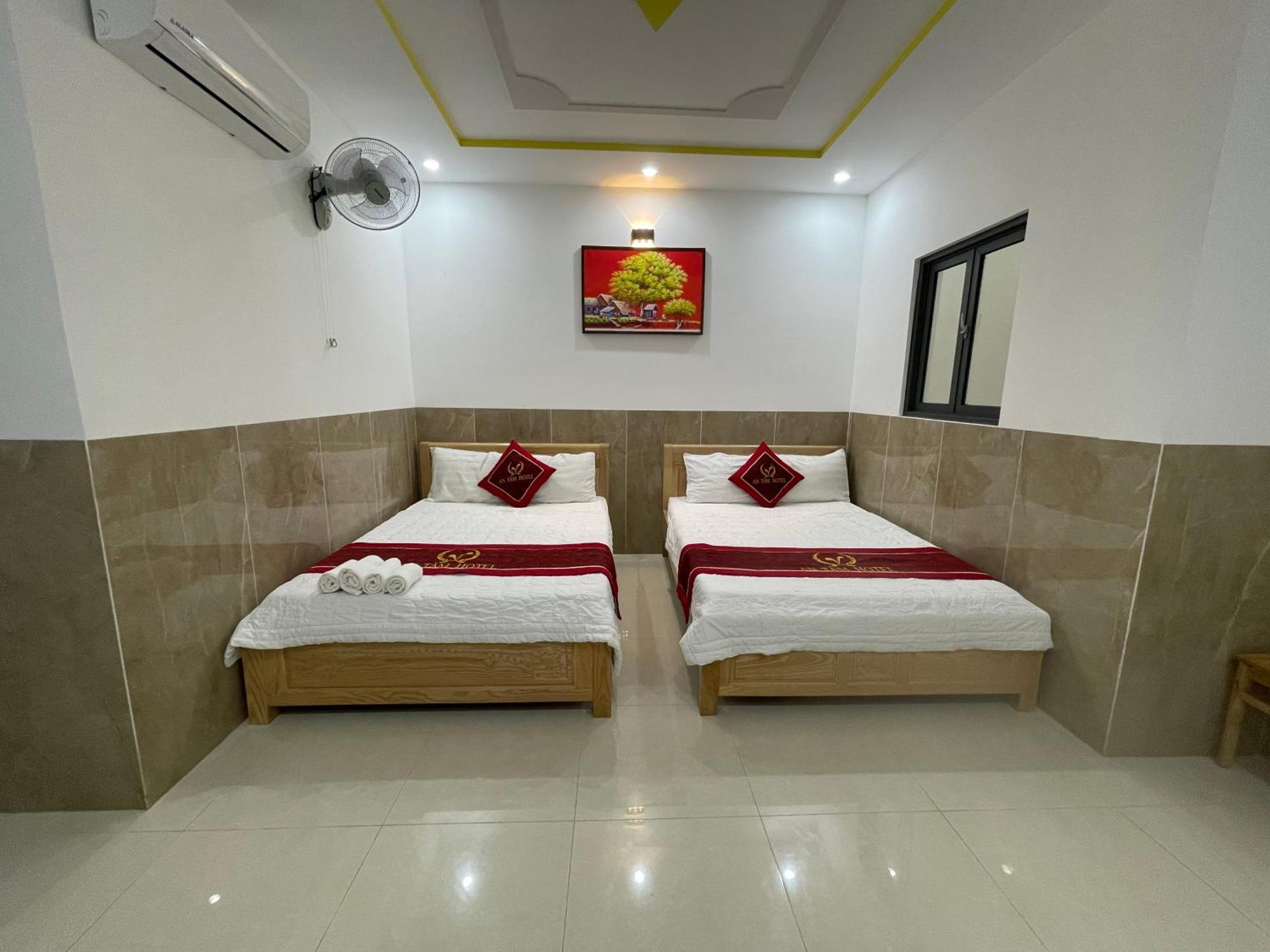Hotel Hoang Phuc 头顿 外观 照片