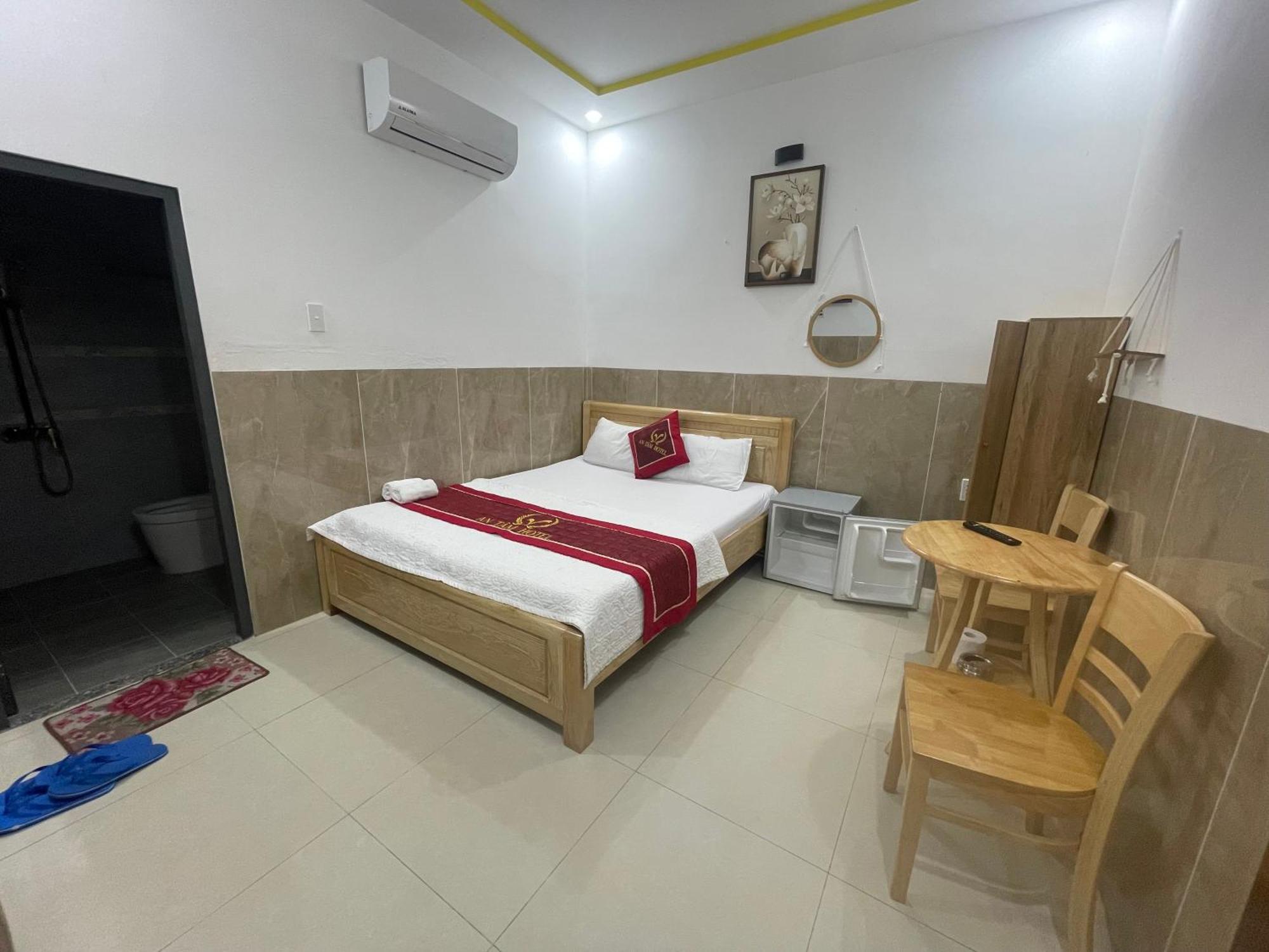 Hotel Hoang Phuc 头顿 外观 照片